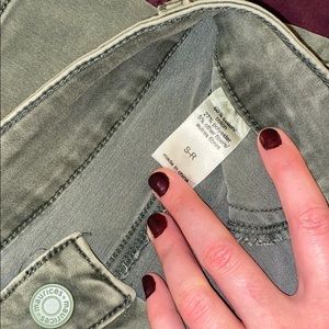 Like new Maurices Olive Colored Jegging